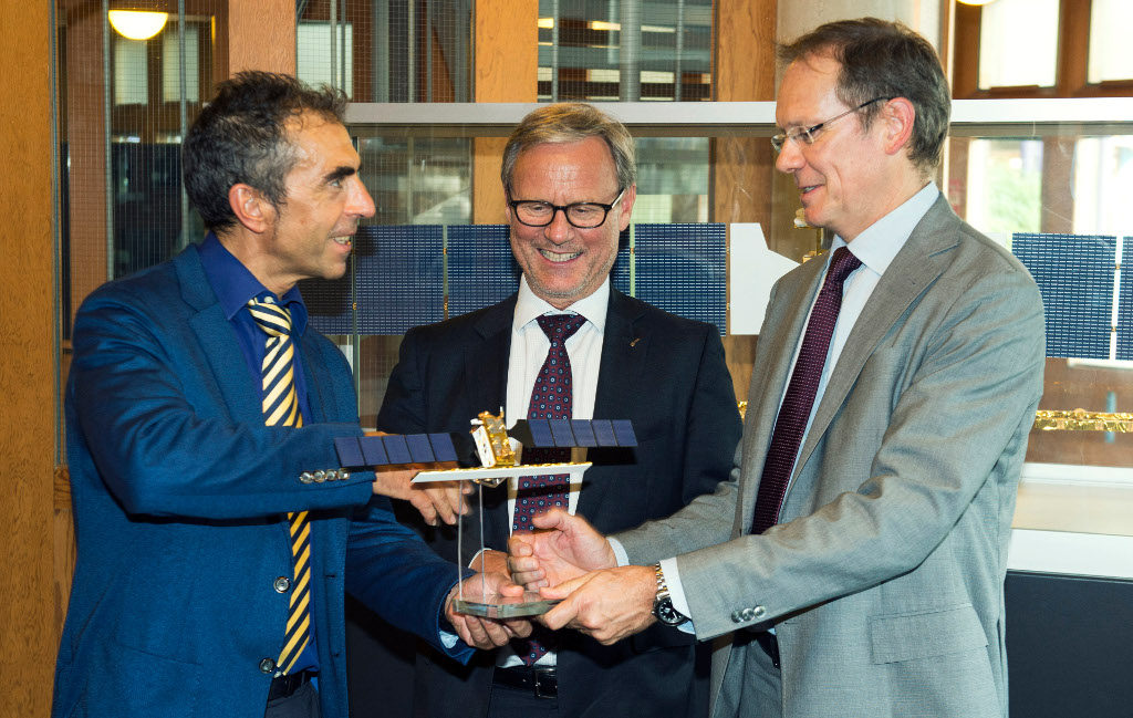 sentinel-1b_handed_over